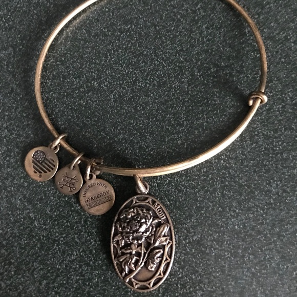Alex and Ani Expandable Wire Bracelet Mom Charm - Picture 10 of 15